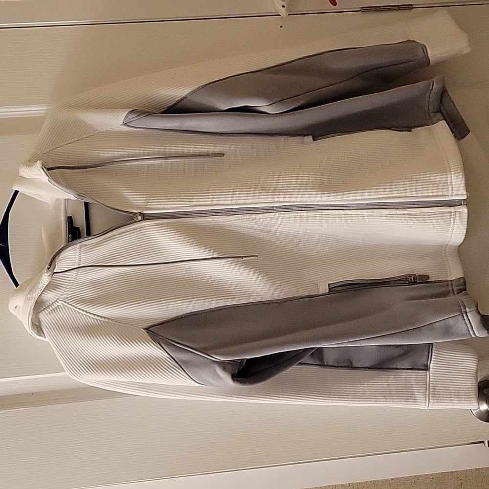 Medium Swiss tech hooded jacket